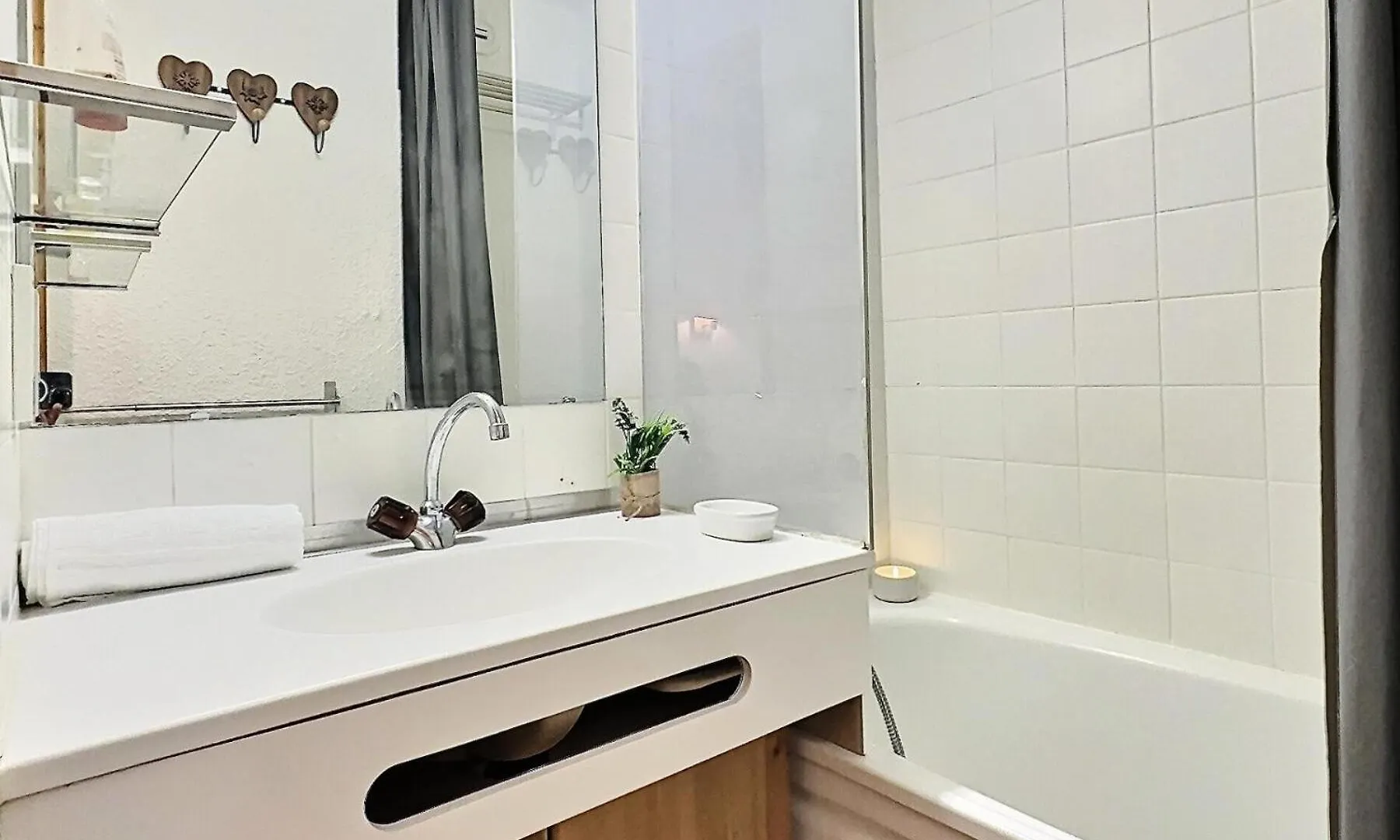 Residence Divaria - Studio Cabine 4 Personnes A Tignes Au Pied Des Pistes Et Proche Des Commerces Dans Le Quartier Du Lac. Situe En Rez De Jardin D' Mae-2114 França